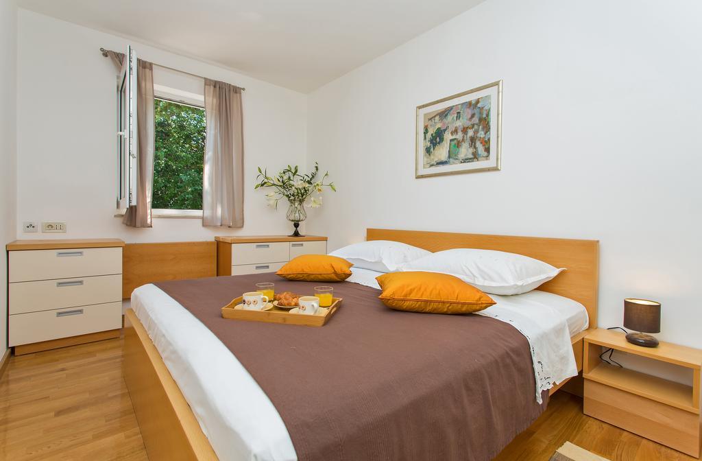 Comfortable Apartment Laura Lapad With Garage 杜布罗夫尼克 外观 照片