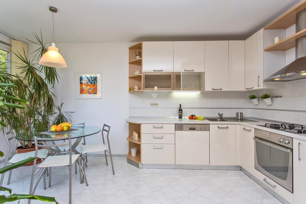 Comfortable Apartment Laura Lapad With Garage 杜布罗夫尼克 外观 照片