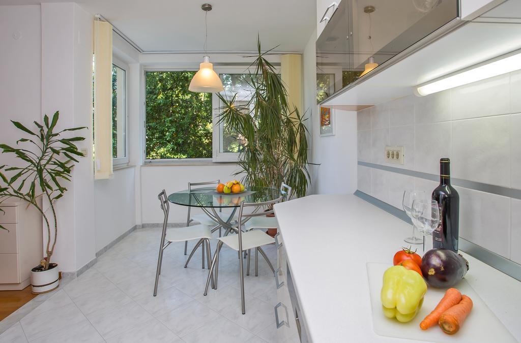 Comfortable Apartment Laura Lapad With Garage 杜布罗夫尼克 外观 照片