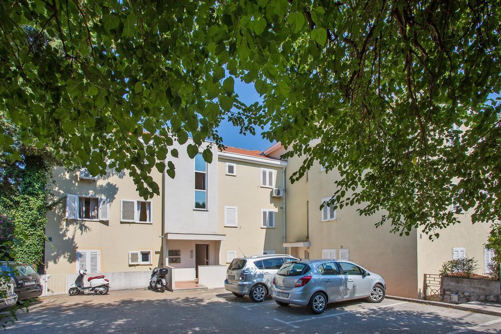 Comfortable Apartment Laura Lapad With Garage 杜布罗夫尼克 外观 照片
