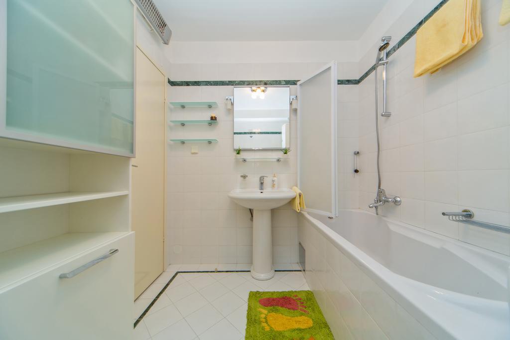 Comfortable Apartment Laura Lapad With Garage 杜布罗夫尼克 外观 照片