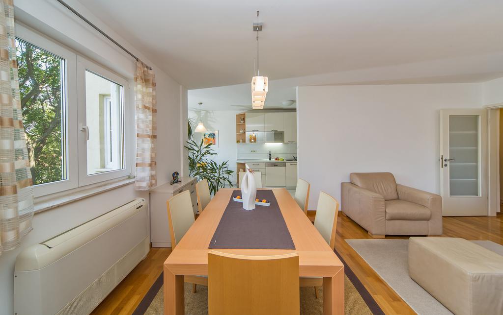 Comfortable Apartment Laura Lapad With Garage 杜布罗夫尼克 外观 照片