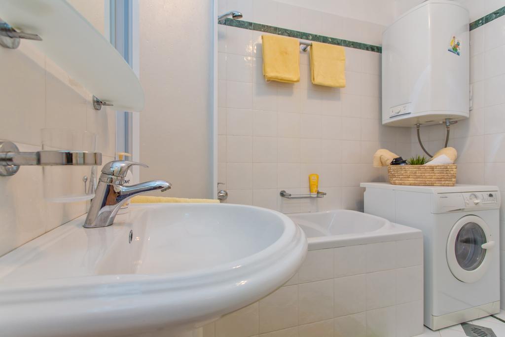 Comfortable Apartment Laura Lapad With Garage 杜布罗夫尼克 外观 照片