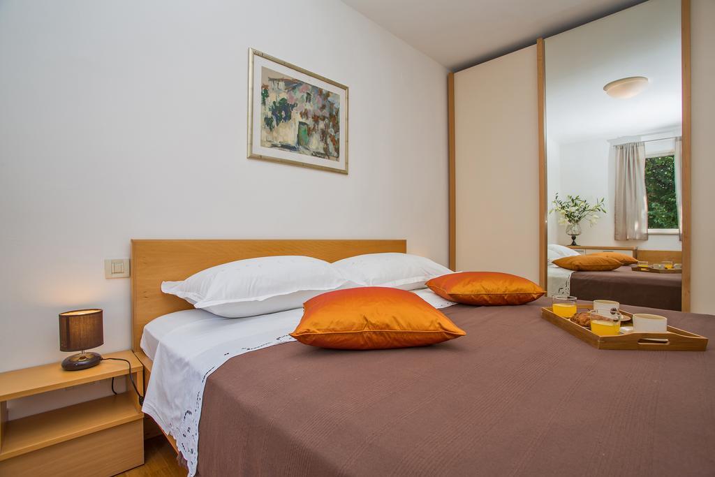 Comfortable Apartment Laura Lapad With Garage 杜布罗夫尼克 外观 照片